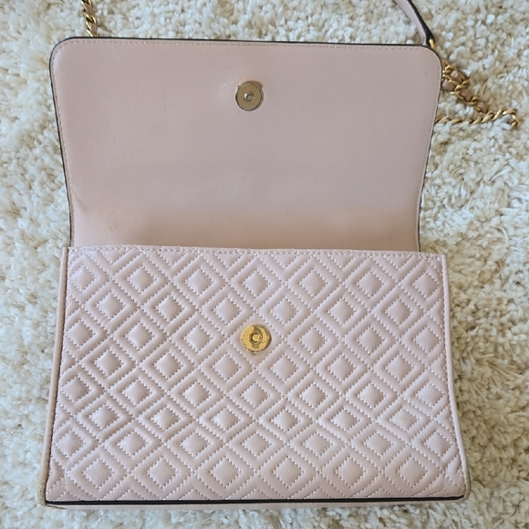 Tory Burch Soft Pink and Gold Quilted Shoulder Bag - Picture 4 of 7